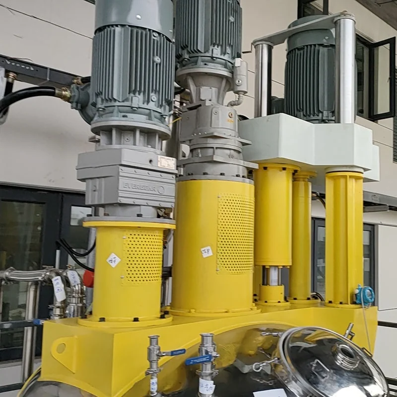 Miscelatore a triplo albero in vendita: ingegneria della stabilit&agrave; di miscelazione ad alta viscosit&agrave; nella moderna produzione chimica